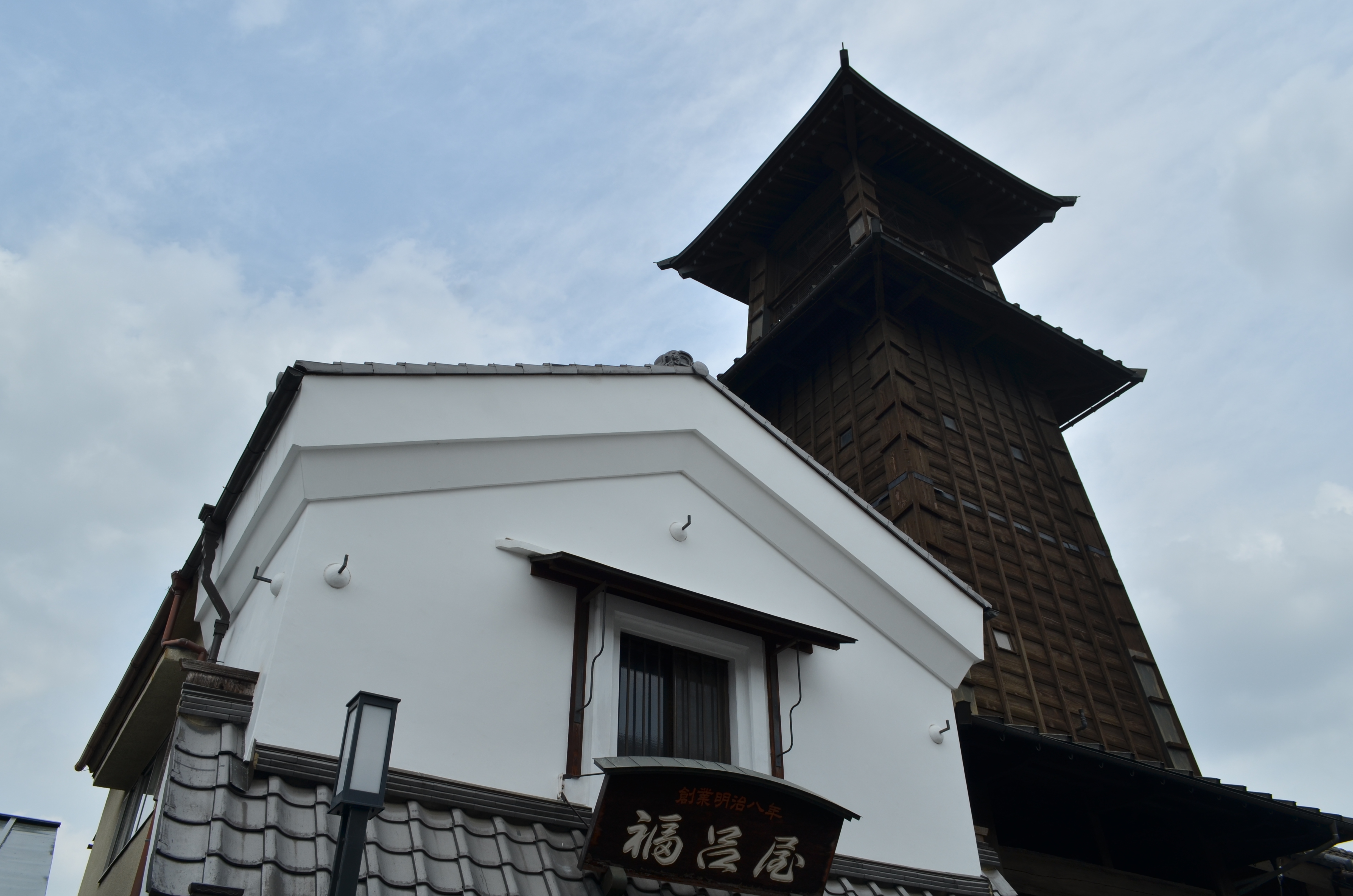 <b>アクティブD-ライティング:より強め / D5100 / AF-S DX NIKKOR 18-55mm F3.5-5.6 G VR / 4,928×3,264 / 1/500秒 / F8 / 0.3EV / ISO100 / WB:太陽光 / 18mm（27mm相当）</b>