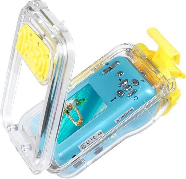 <b>ハウジングが付属する</b>