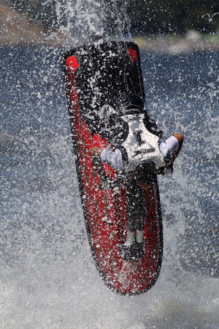 <b>(c)水谷章人</b>