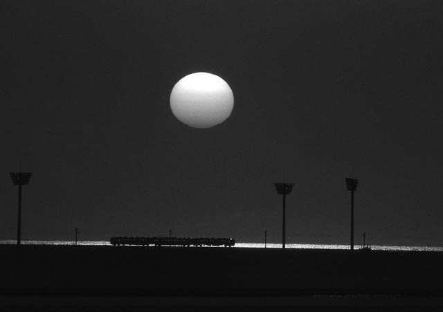 <b>第3回一般の部大賞「明けの列車」（竹尾康男氏）</b>