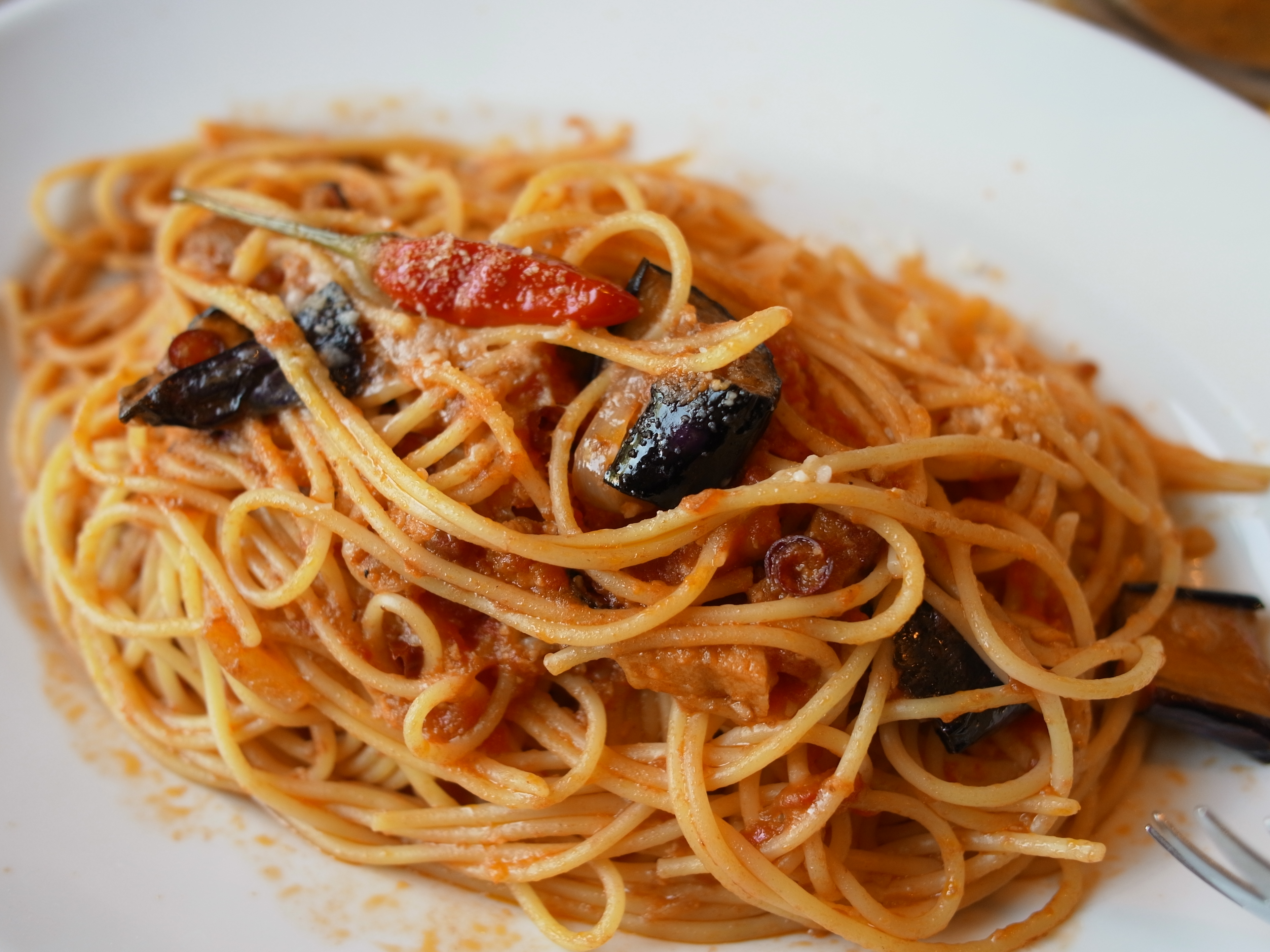 <b>デジタルズームなし / GXR / GR LENS A12 28mm F2.5 / 約3.7MB / 3,776×2,832 / 1/104秒 / F2.5 / +0.7EV / ISO200 / WB:マニュアル / 18.3mm</b>