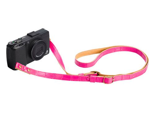 <b>クロコ調ピンク</b>