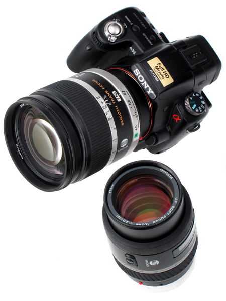 <b>ボケにこだわったミノルタ製「STF 135/2.8[T4.5]」（上）と同「AF SOFT FOCUS 100mm F2.8」（下）</b>