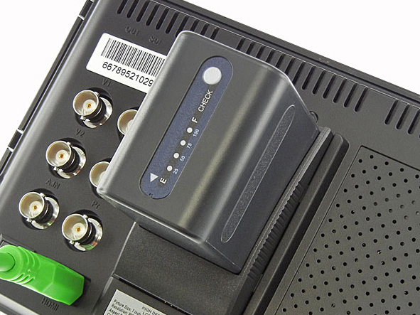 <b>バッテリーを装着したところ</b>