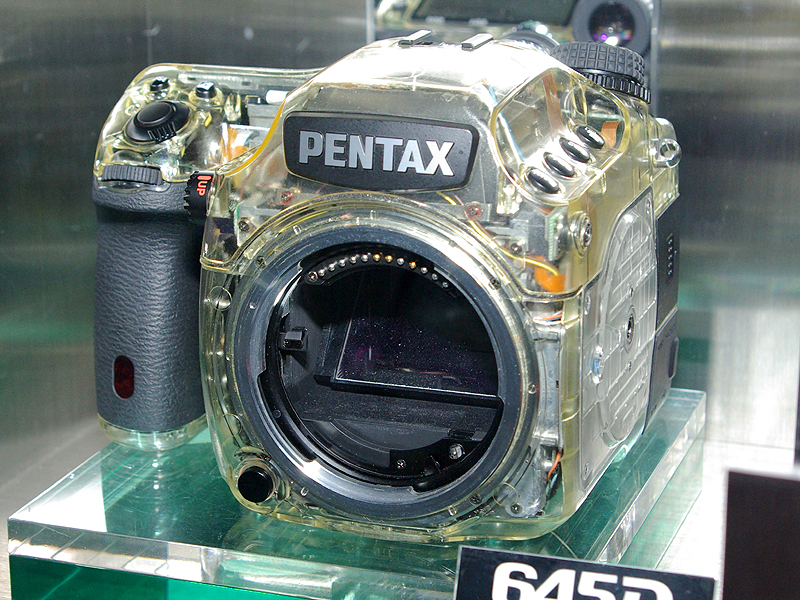 <b>645Dのスケルトンモデルも展示</b>