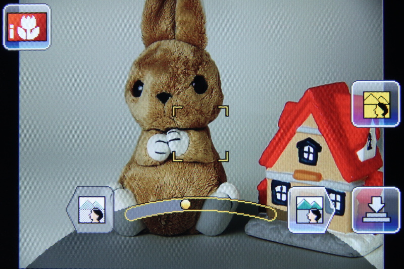 <b>アイコンをタップすると被写界深度をコントロールできるようになる</b>