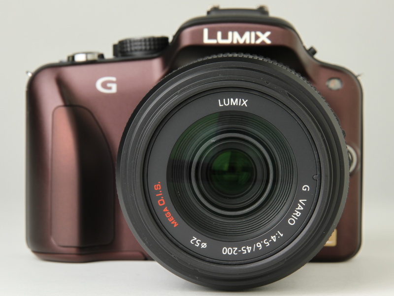 <b>LUMIX G VARIO 45-200mm F4-5.6 MEGA O.I.S.（ブラック鏡筒）</b>