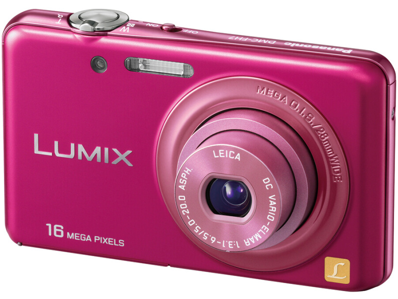 <b>パナソニックLUMIX DMC-FH7。6月10日発売。実勢価格は2万3,400円前後</b>