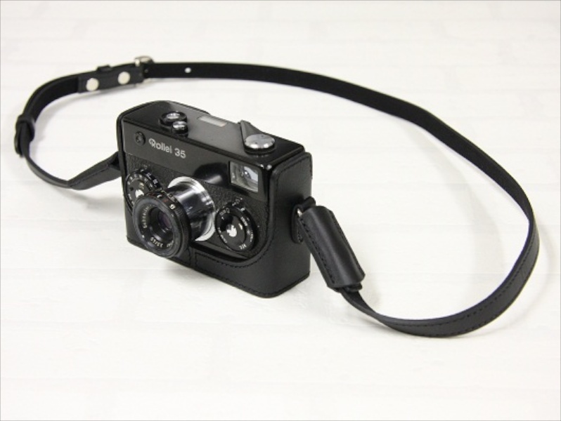 <b>Swimming Fly本革速写ケースwithストラップ（for Rollei 35シリーズ）ブラック</b>
