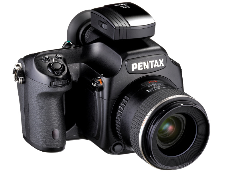 <b>O-GPS1を取り付けた状態の645D</b>