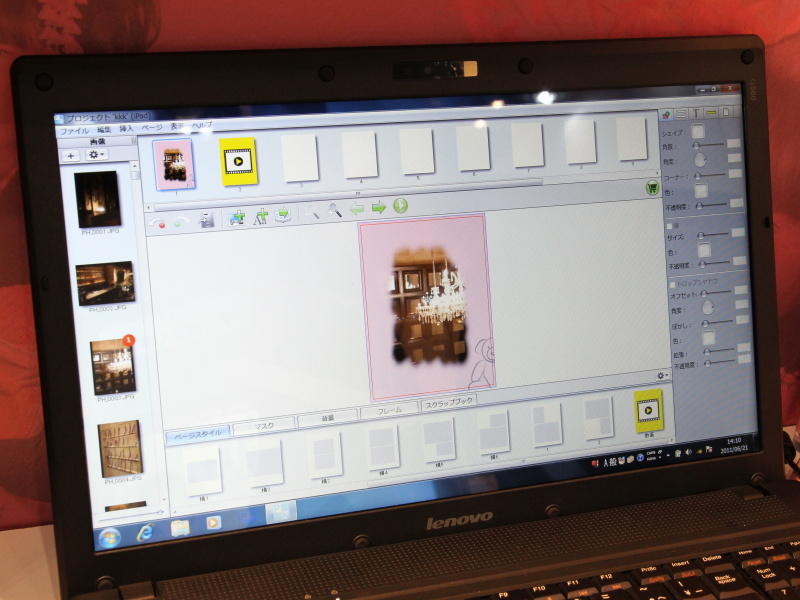 <b>アルバム編集画面。動画を入れられる点が特徴という</b>