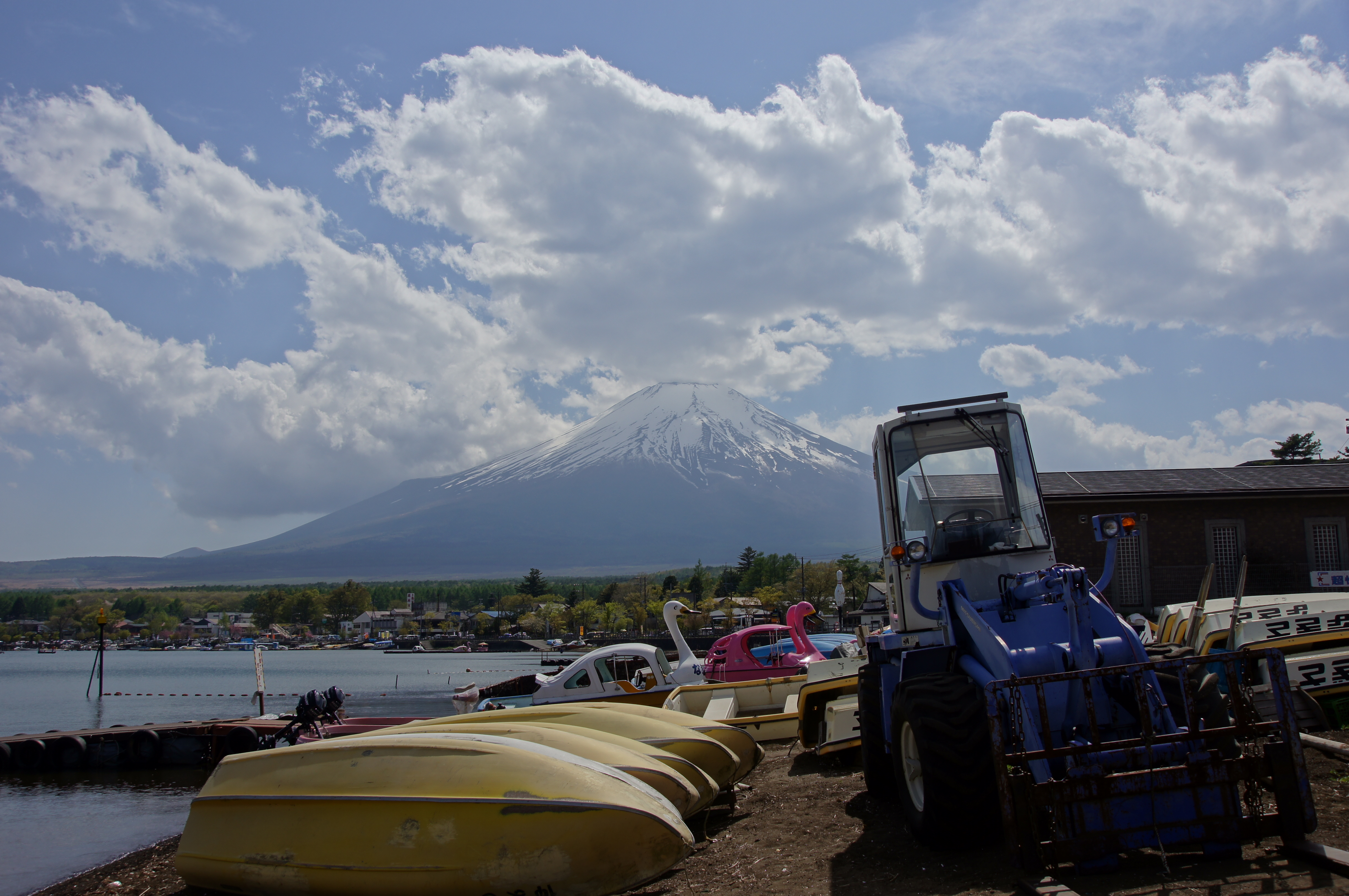 <b>α55 / DT 16-80mm F3.5-4.5 ZA / 4,912×3,264 / 1/640秒 / F8 / 0EV / ISO100 / 絞り優先AE / WB:オート / 22mm</b>