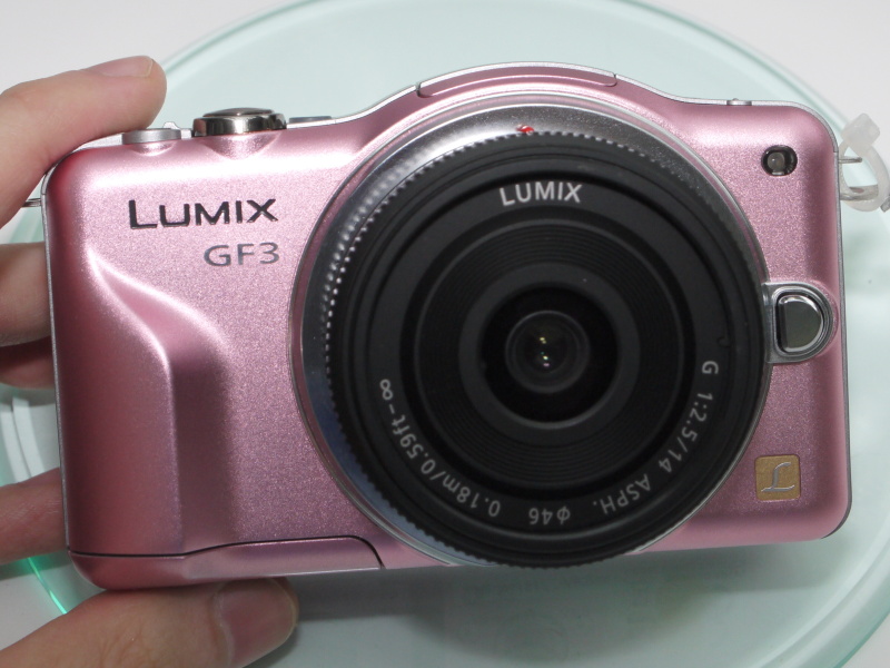<b>DMC-GF3（フェアリーピンク）</b>
