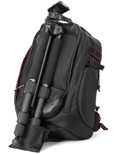 <b>三脚を装着可能</b>