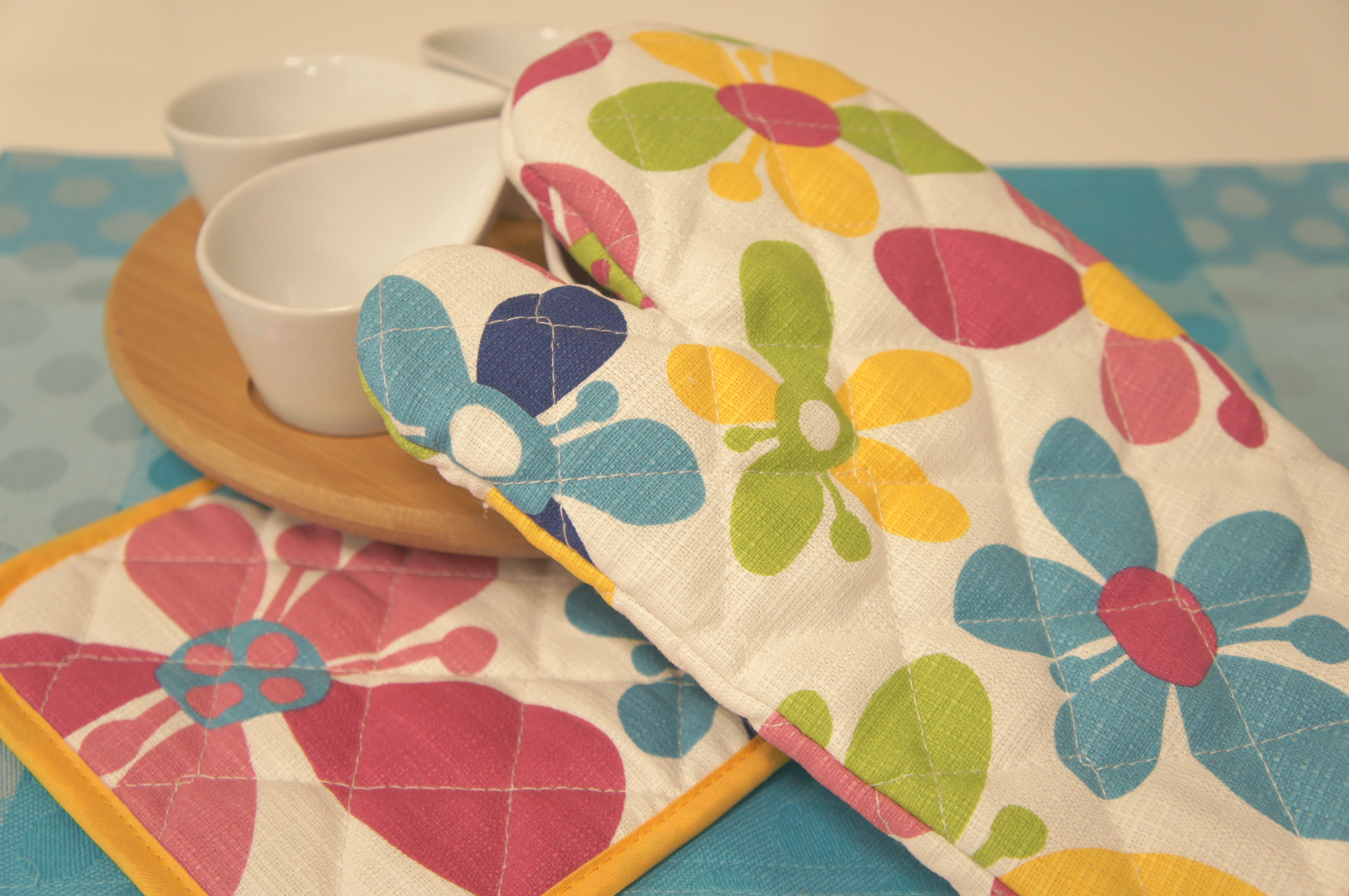 <b>ピクチャーエフェクト:レトロフォト / NEX-C3 / E 18-55mm F3.5-5.6 OSS / 約4.6MB / 4,912×3,264 / 1/60秒 / F4 / 0.0EV / ISO400 / WB:オート / 30mm</b>