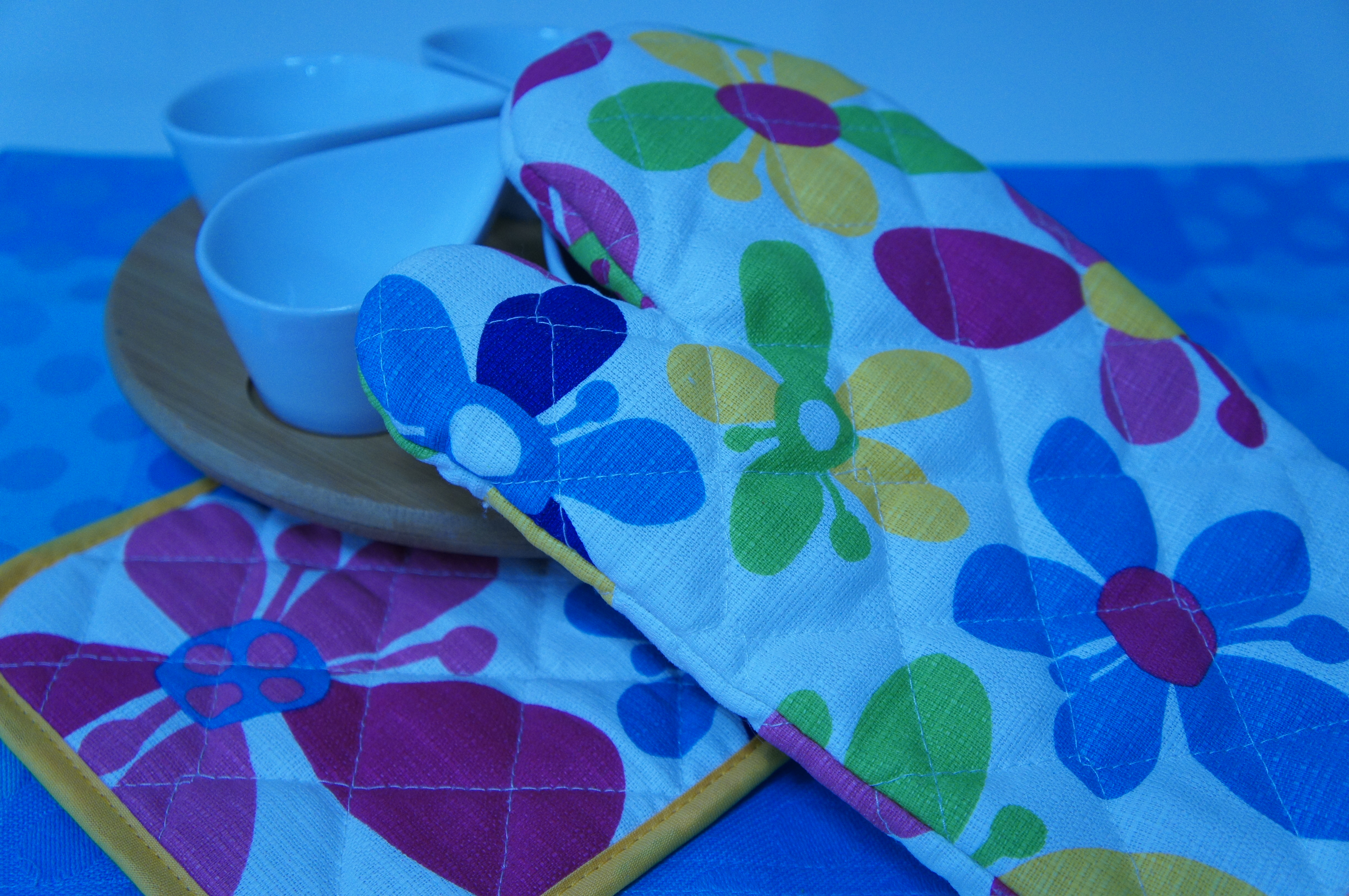 <b>色合い:クール / NEX-C3 / E 18-55mm F3.5-5.6 OSS / 約6.3MB / 4,912×3,264 / 1/160秒 / F4 / 0.0EV / ISO1000 / WB:オート / 30mm</b>