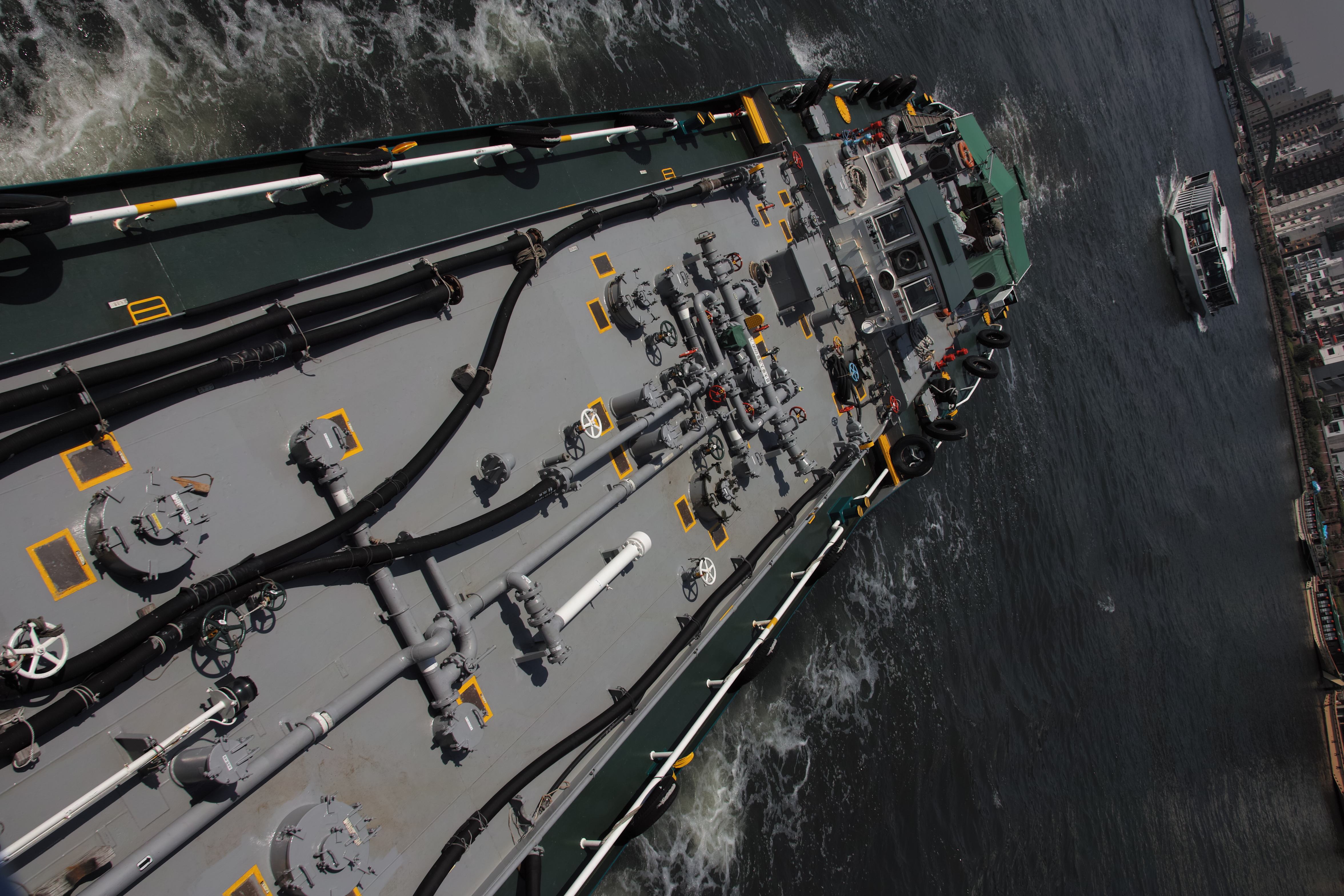 <b>JPEG（RAW+JPEG時のJPEG） / SD1 / 17-50mm F2.8 EX DC OS HSM / 約8.3MB / 3,136×4,704 / 1/500秒 / F8 / -0.7EV / ISO100 / WB:オート / 17mm</b>