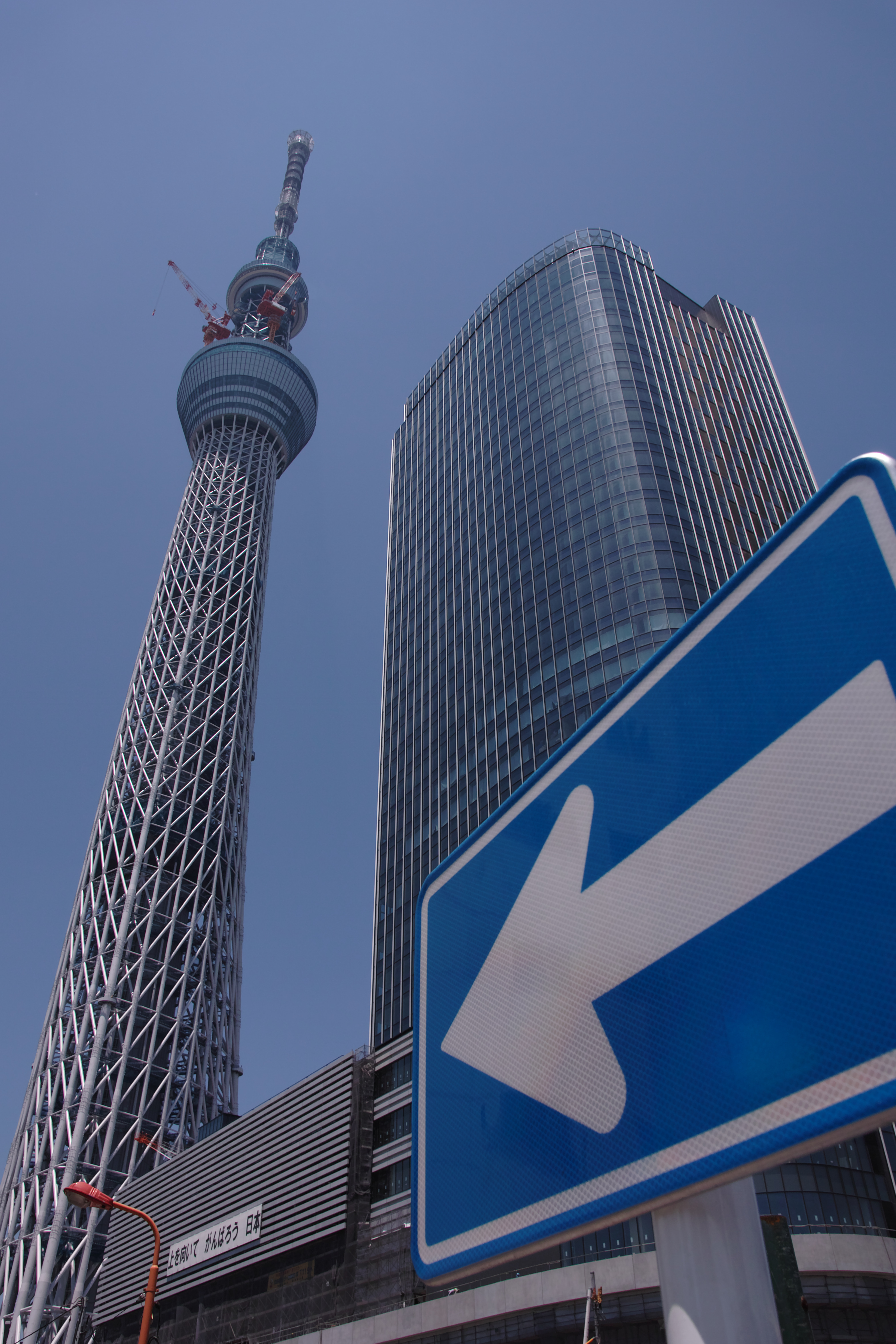 <b>RAW（JPEGに現像） / SD1 / 17-50mm F2.8 EX DC OS HSM / 約3.2MB / 3,136×4,704 / 1/400秒 / F8 / -1.0EV / ISO100 / WB:オート / 18mm</b>