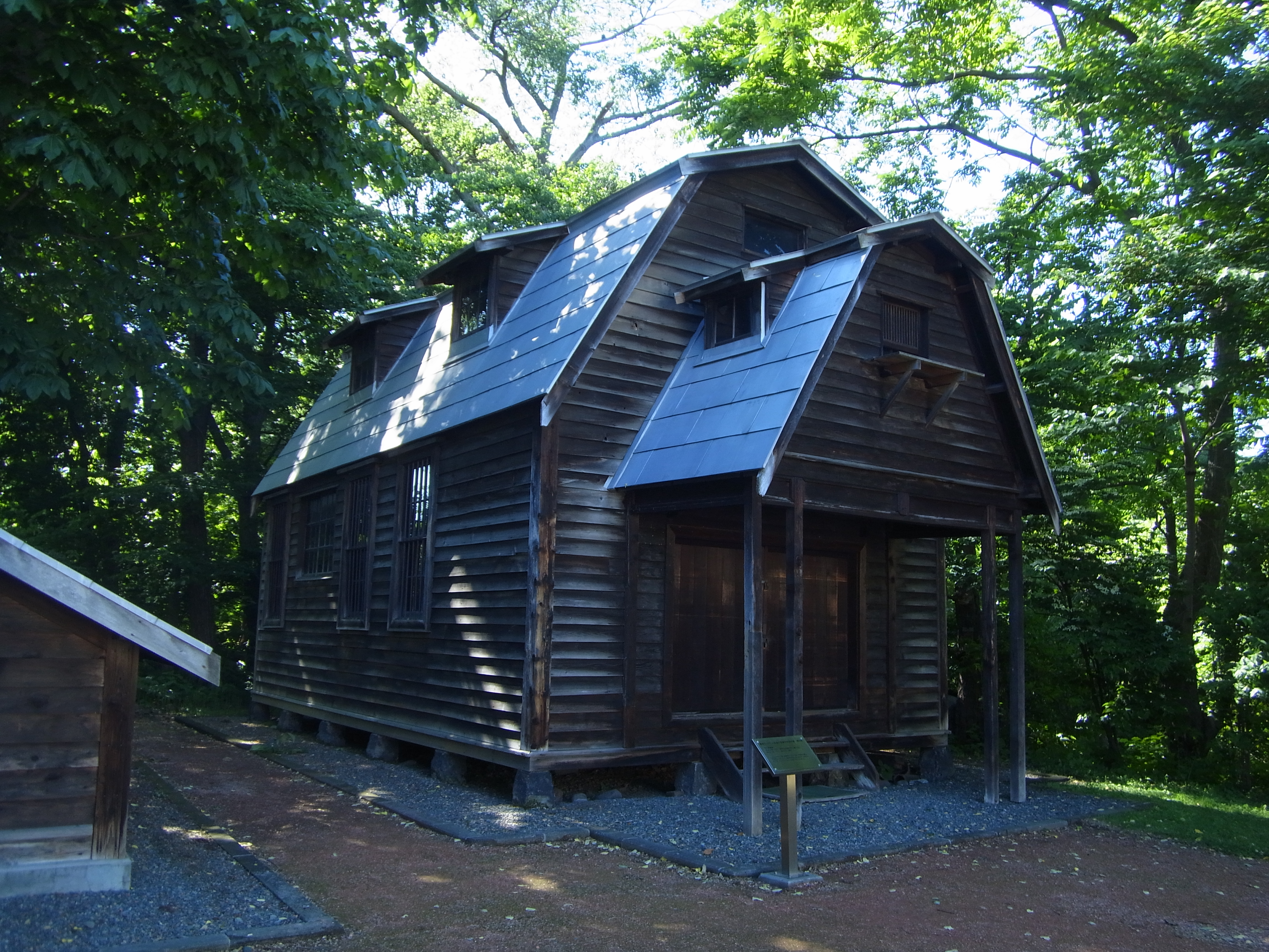 <b>4：3 / 4,608×3,456 / 1/52秒 / F3.9 / 0.0EV / ISO100 / WB：太陽光 / 5mm（28mm相当）</b>