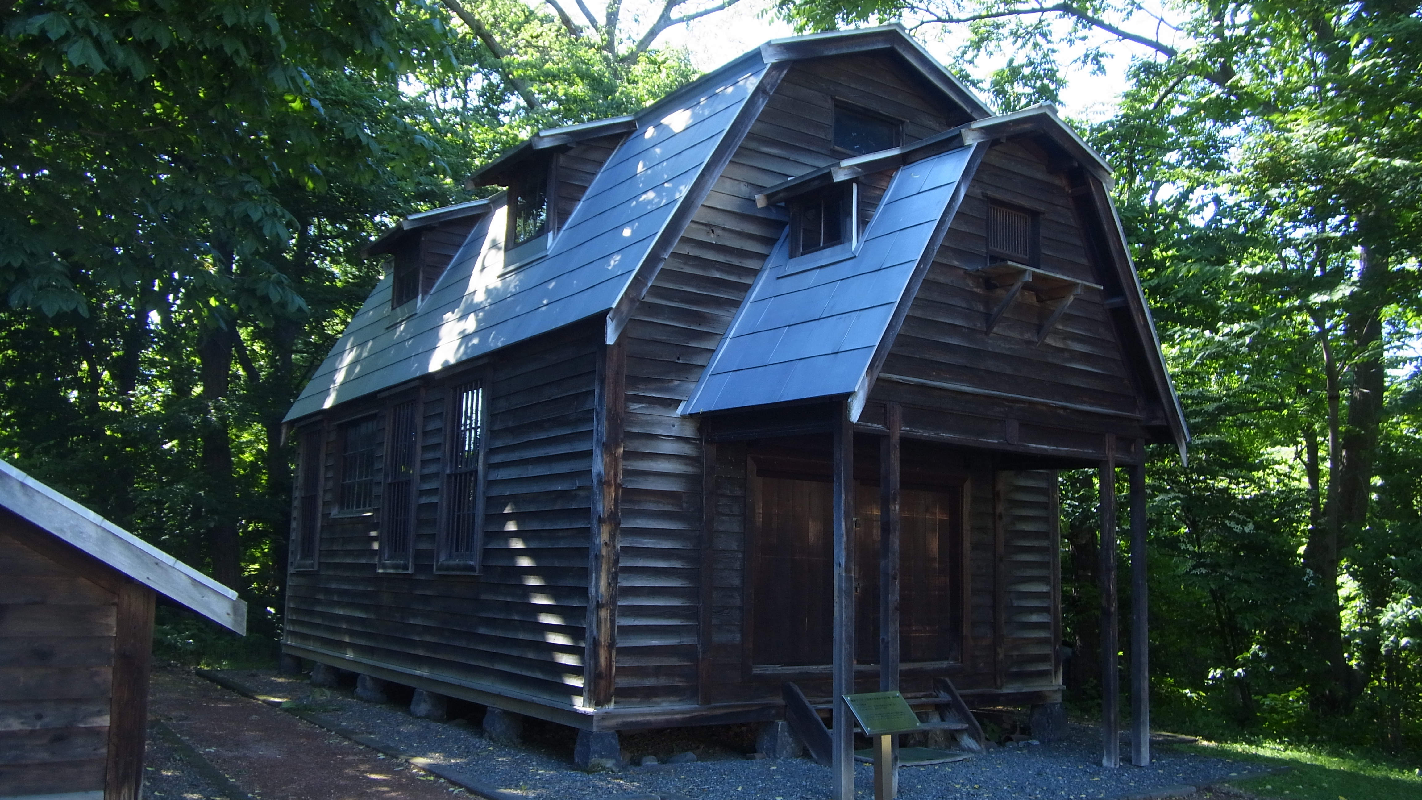 <b>16：9 / 4,608×2,592 / 1/48秒 / F3.9 / 0.0EV / ISO100 / WB：太陽光 / 5mm（28mm相当）</b>