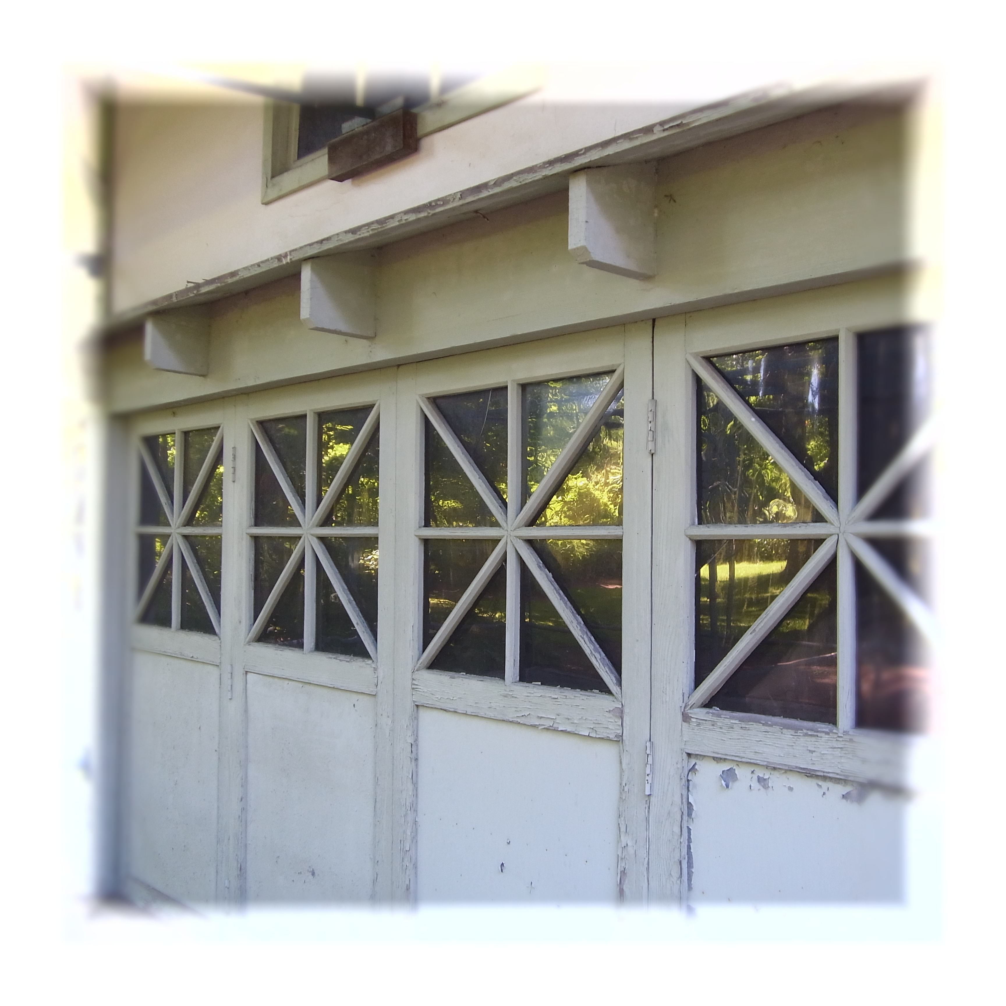 <b>スイーツ（角窓） / 3,456×3,456 / 1/7秒 / F3.9 / 0.0EV / ISO100 / WB：オート / 5mm（28mm相当）</b>