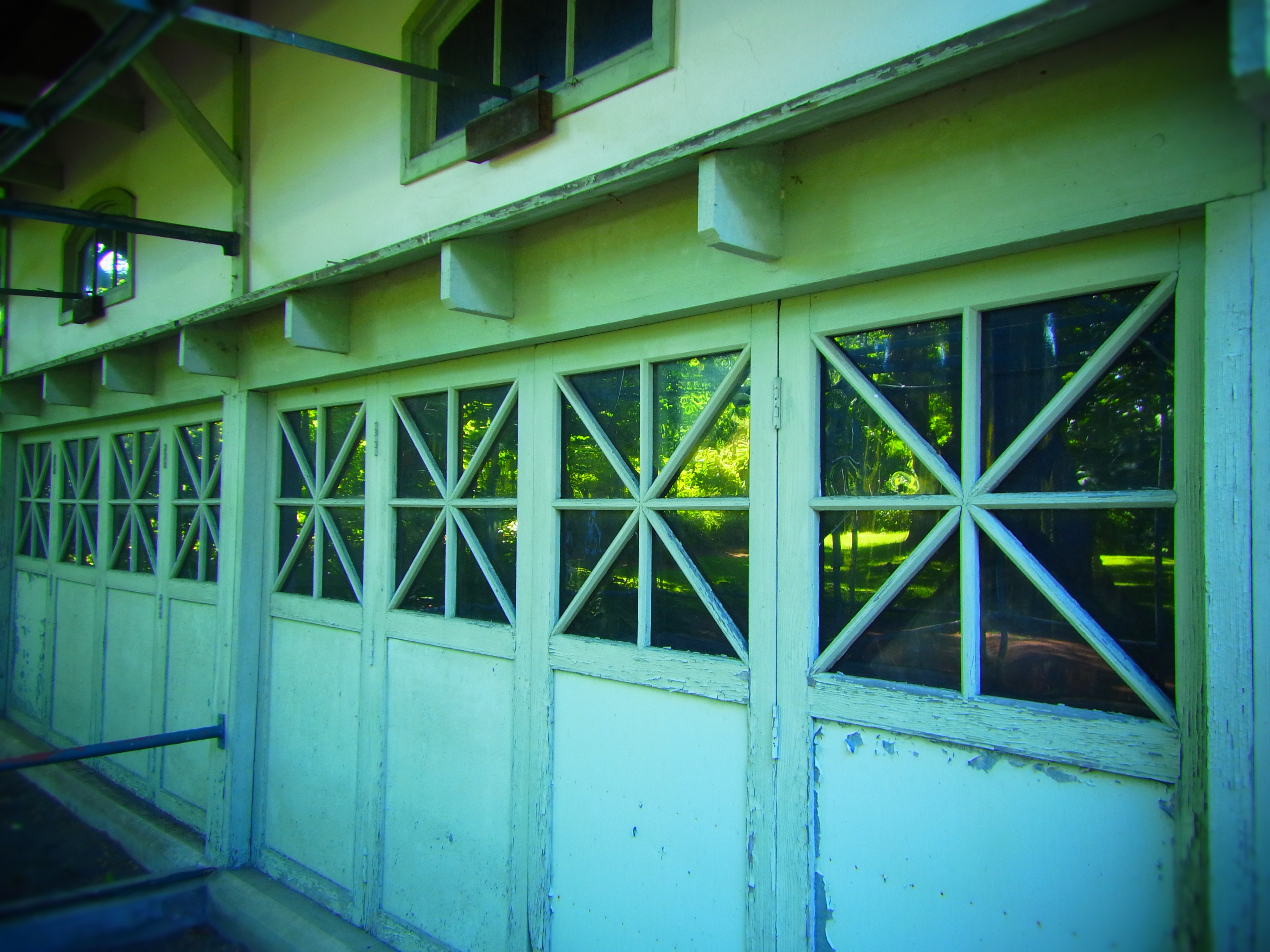 <b>トイカメラ / 4,608×3,456 / 1/10秒 / F3.9 / 0.0EV / ISO100 / WB：太陽光 / 5mm（28mm相当）</b>