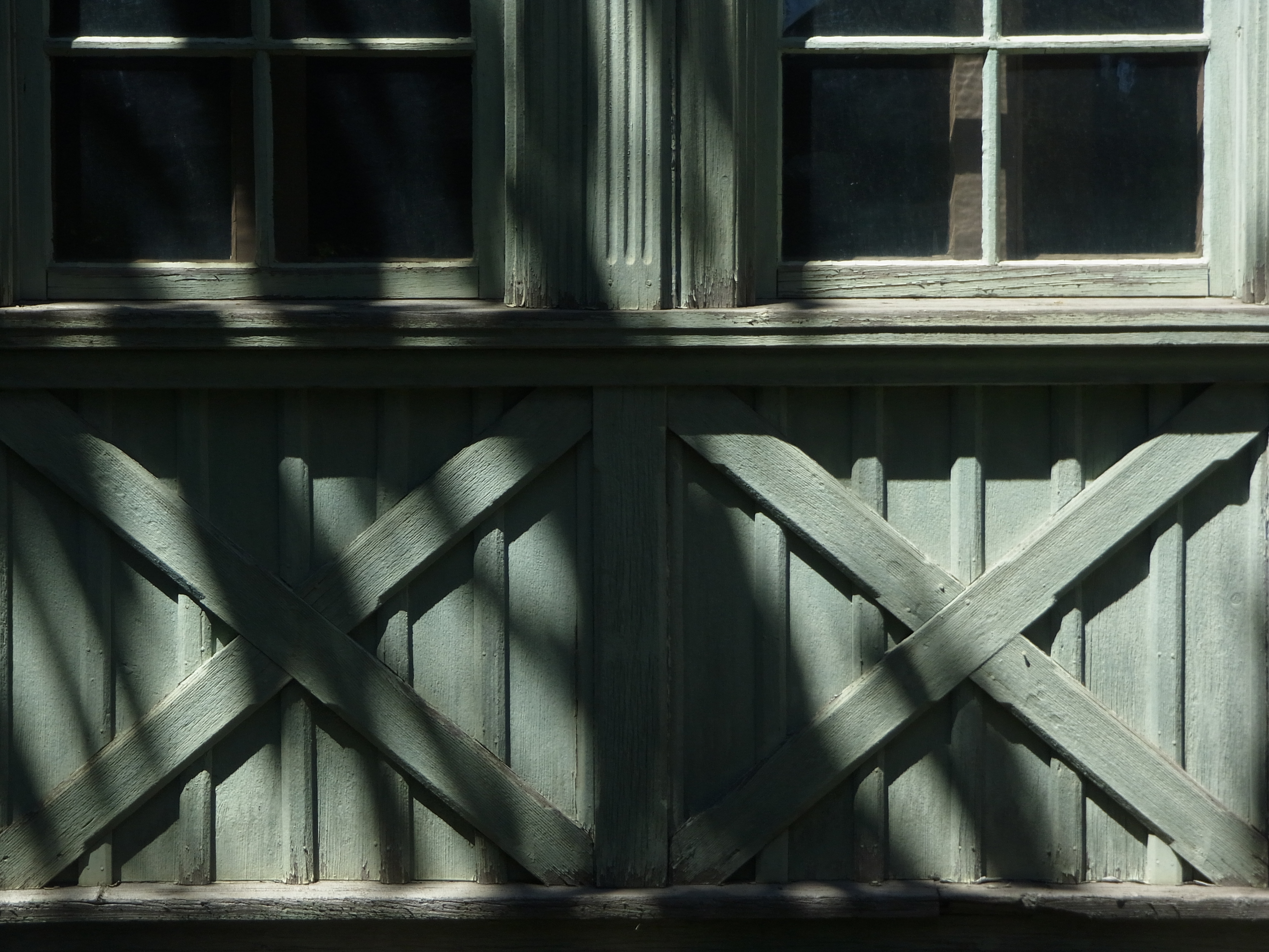 <b>4,608×3,456 / 1/270秒 / F5.6 / -0.7EV / ISO100 / WB：オート / 15.3mm（85mm相当）</b>