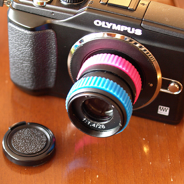 <b>カメラへの装着例</b>