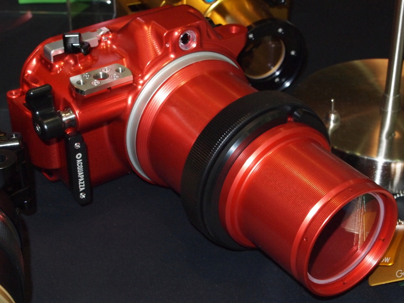 <b>ソニーNEX-3用のハウジング（Aマウントレンズ用ポート装着）</b>