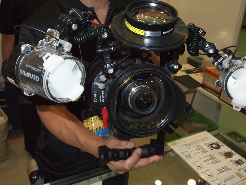 <b>ライティングをそのままに素早く縦横を切り替えられるのもポイント</b>