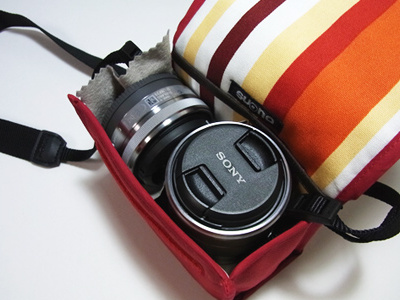 <b>空きスペースに「E 16mm F2.8」を収納したところ</b>