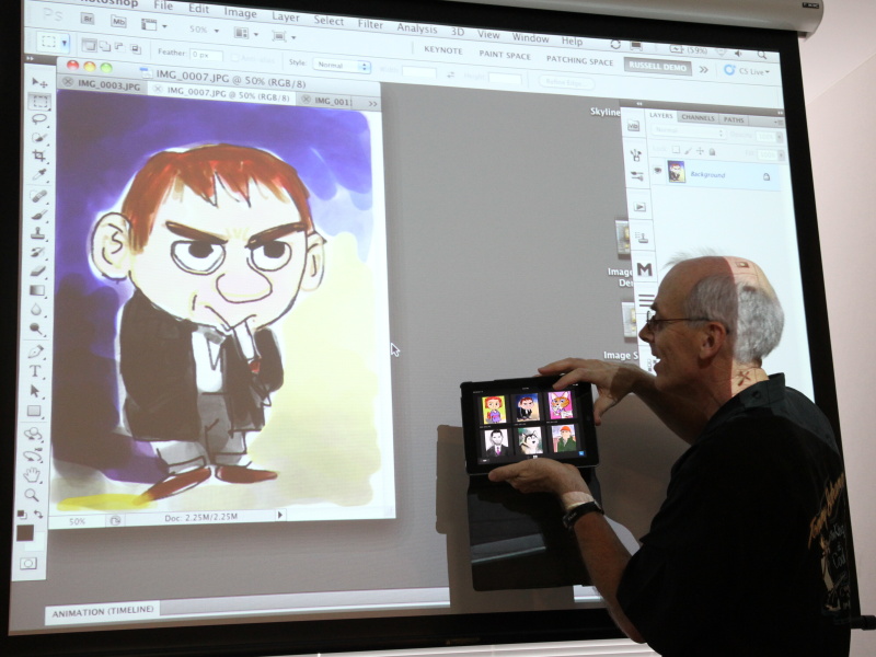 <b>Adobe NavでPhotoshopのタブ切り換えを行なっているところ</b>