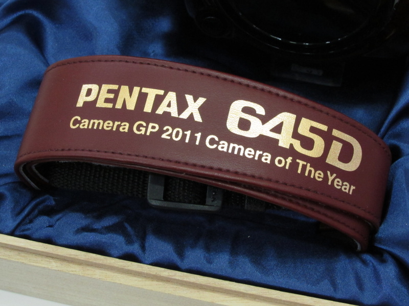 <b>付属のストラップ</b>