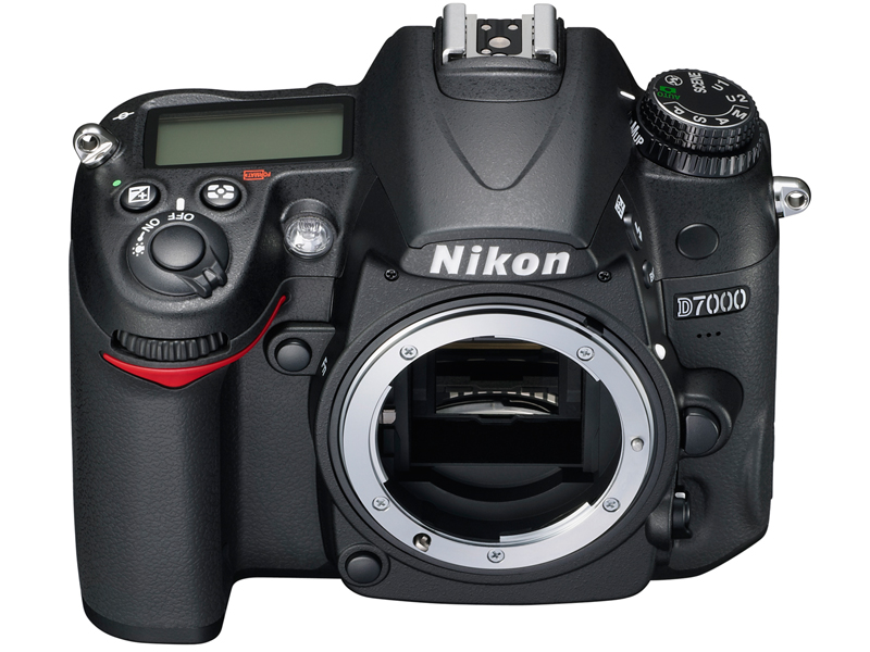 <b>D7000ボディー</b>