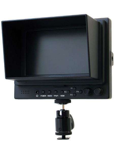 <b>HM-TLB5A。付属のサンシェードとシューマウントを装着したところ</b>