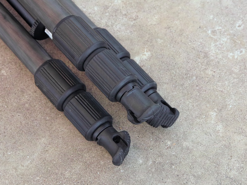 <b>スノーシューを外すとゴム脚の石突が現れる</b>