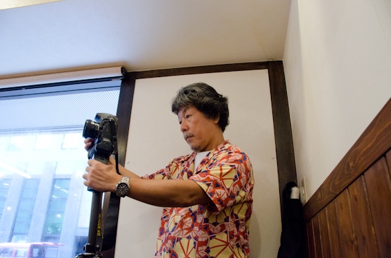 <b>店舗内の全景撮影を終えて、</b>