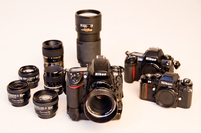 <b>F3の時代からニコンも使っていたのでレンズもあるが、デジタルではD700にカールツァイスのマクロ50mmがお気に入り</b>