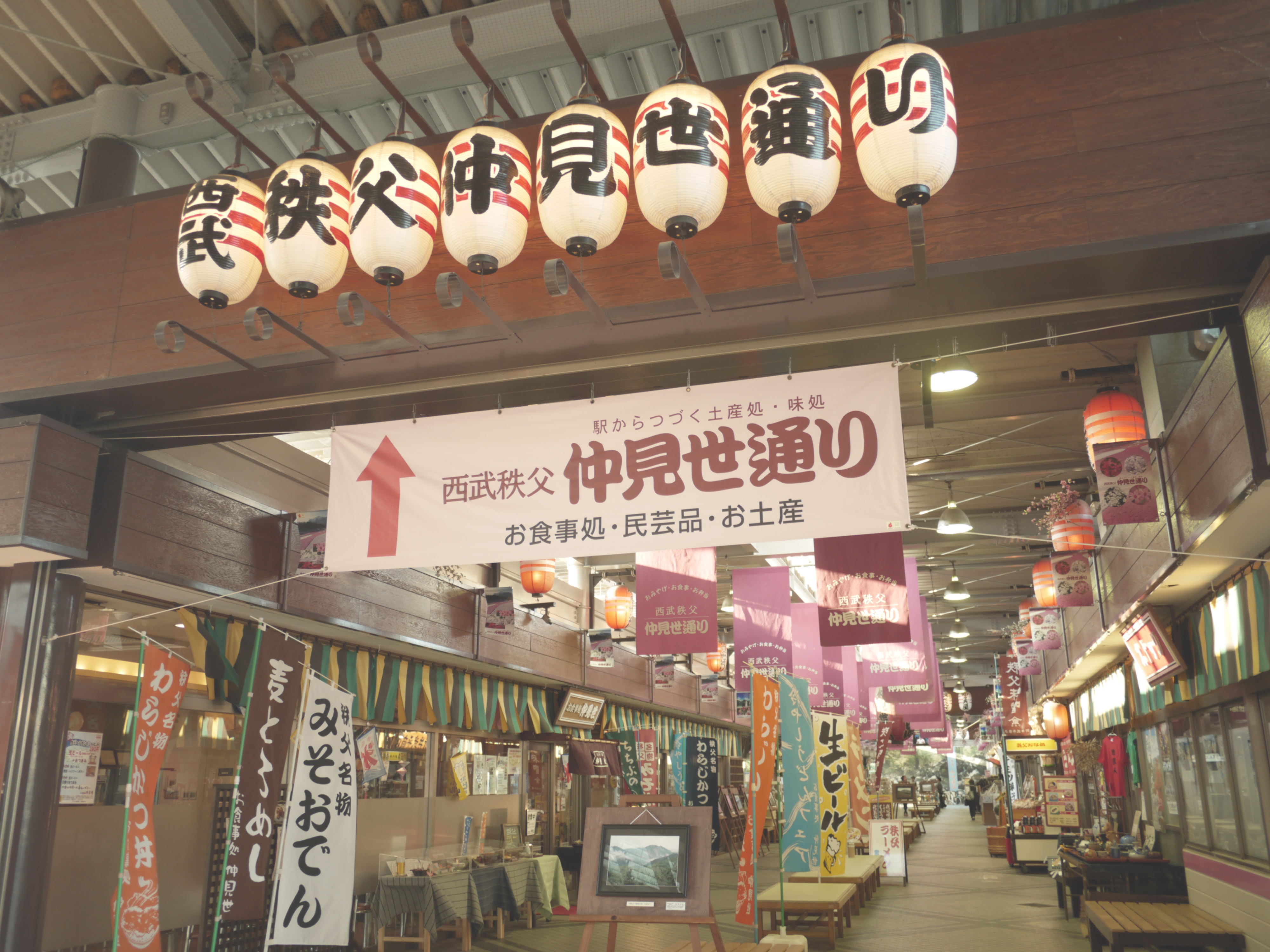 <b>クリエイティブコントロール：レトロ / DMC-GF3 / LUMIX G 14mm F2.5 ASPH. / 4,000×3,000 / 1/60秒 / F2.5 / 0EV / ISO160 / プログラム / WB:オート / 14mm</b>