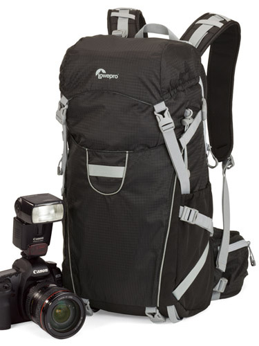 <b>フォトスポート200AW。オレンジ/ライトグレー（左）、ブラック/ライトグレ－（右）</b>