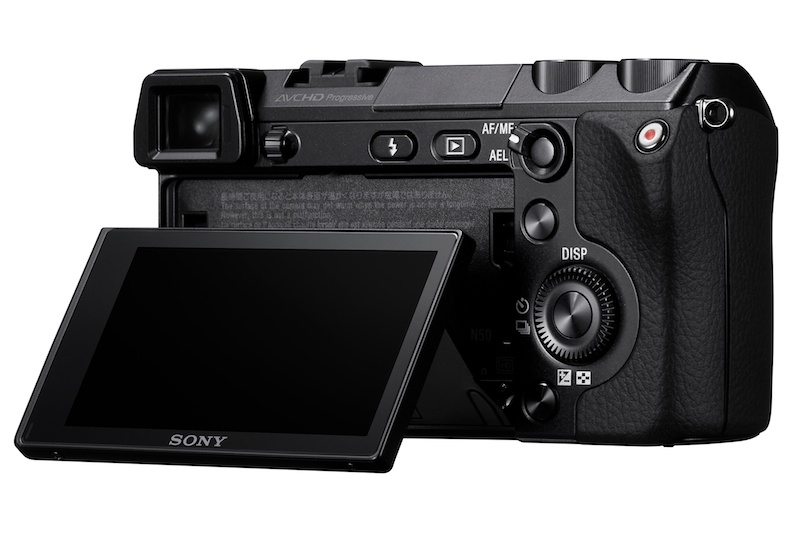 <b>3型約92万ドットのチルト式ワイド液晶モニターを装備</b>