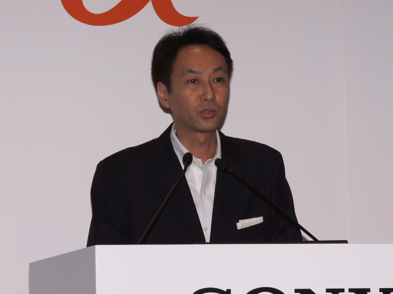 <b>ソニーパーソナルイメージング&amp;サウンド事業本部イメージング第1事業部副事業部長の手代木英彦氏</b>