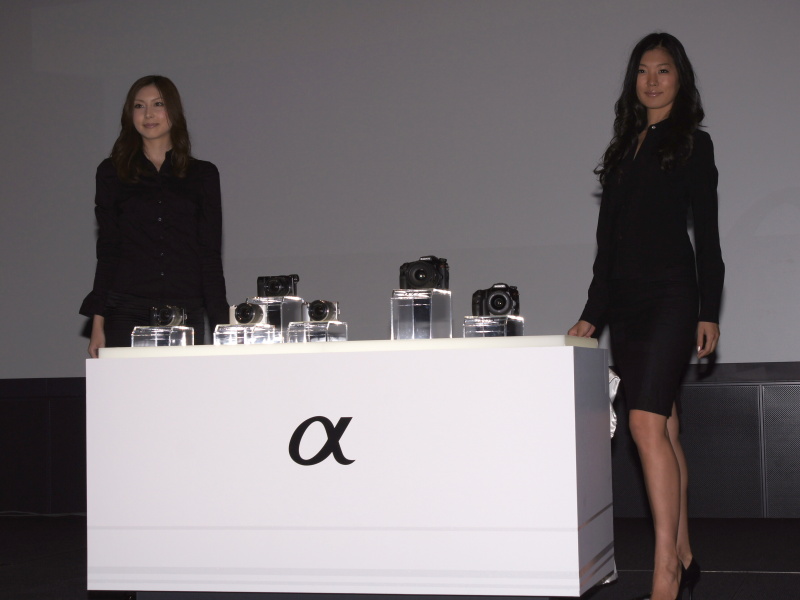 <b>新製品のアンベールを実施</b>