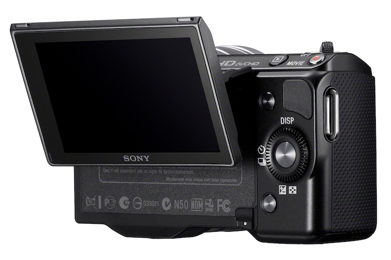 <b>3型ワイド約92万ドットのチルト式液晶モニターを搭載</b>