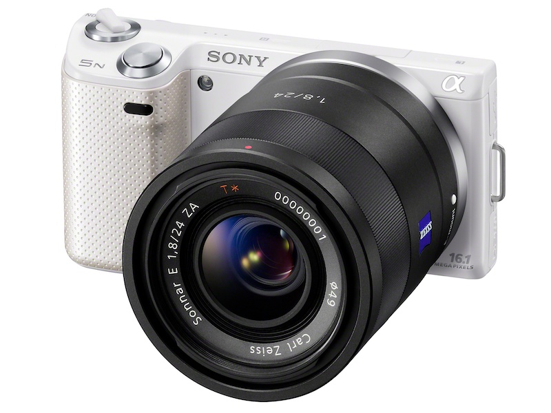 <b>NEX-5N（ホワイト）+Sonnar T* E 24mm F1.8 ZA</b>