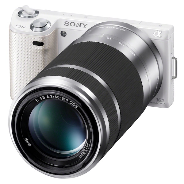 <b>NEX-5N（ホワイト）+E 55-210mm F4.5-6.3 OSS</b>