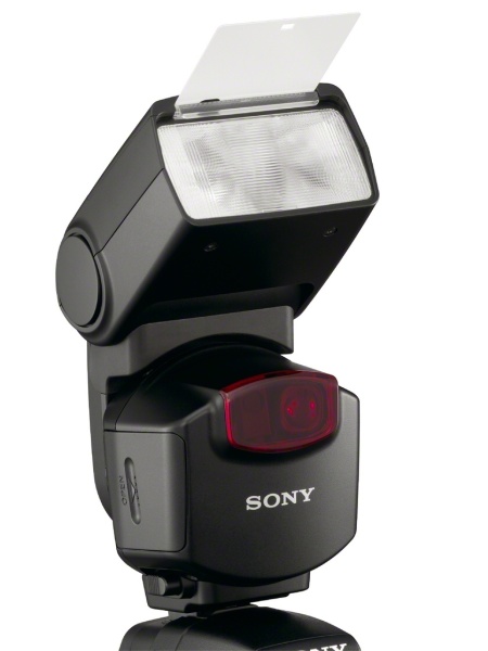 <b>ワイドパネル、キャッチライトパネルを内蔵</b>