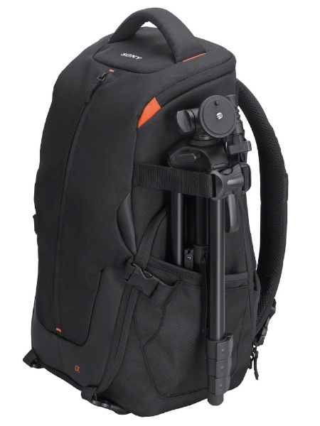 <b>三脚を取り付けられる</b>