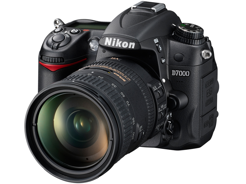 <b>D7000 18-200mmVR IIレンズキット</b>
