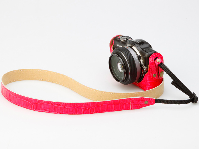 <b>DMC-GF3用（クロコ調ピンク）</b>